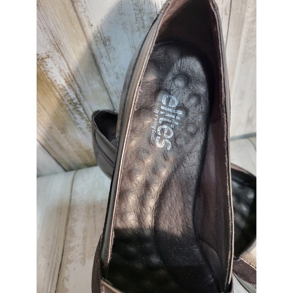 Elites by Naturalizer Women's Metallic Bronze Square Toe Loafer Shoes - Picture 8 of 9